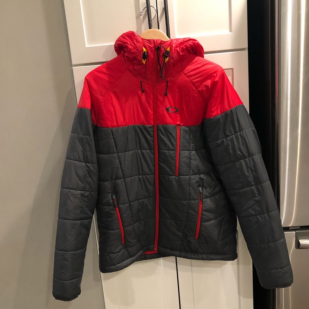 Men’s Oakley puffer jacket